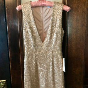 💛Champagne sequin deep V Tobi dress NWT💝
